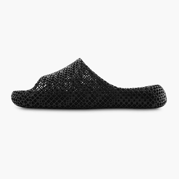 3DCL-product-black-3d-printed-slippers-2