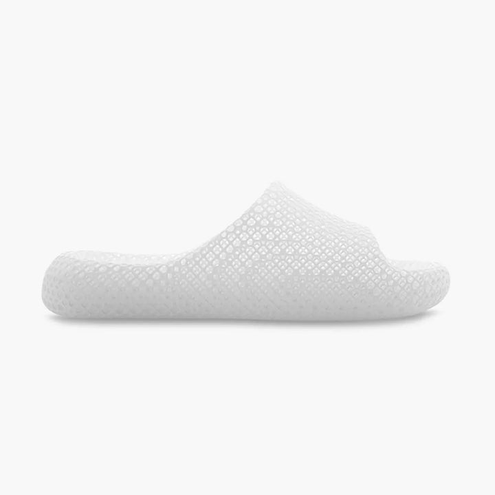 3DCL-product-white-3d-printed-slippers-1