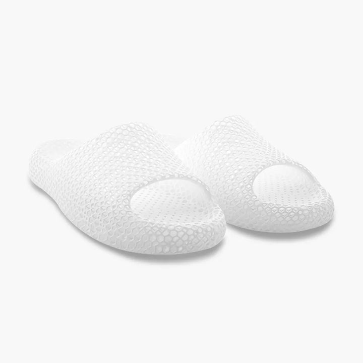 3DCL-product-white-3d-printed-slippers-2